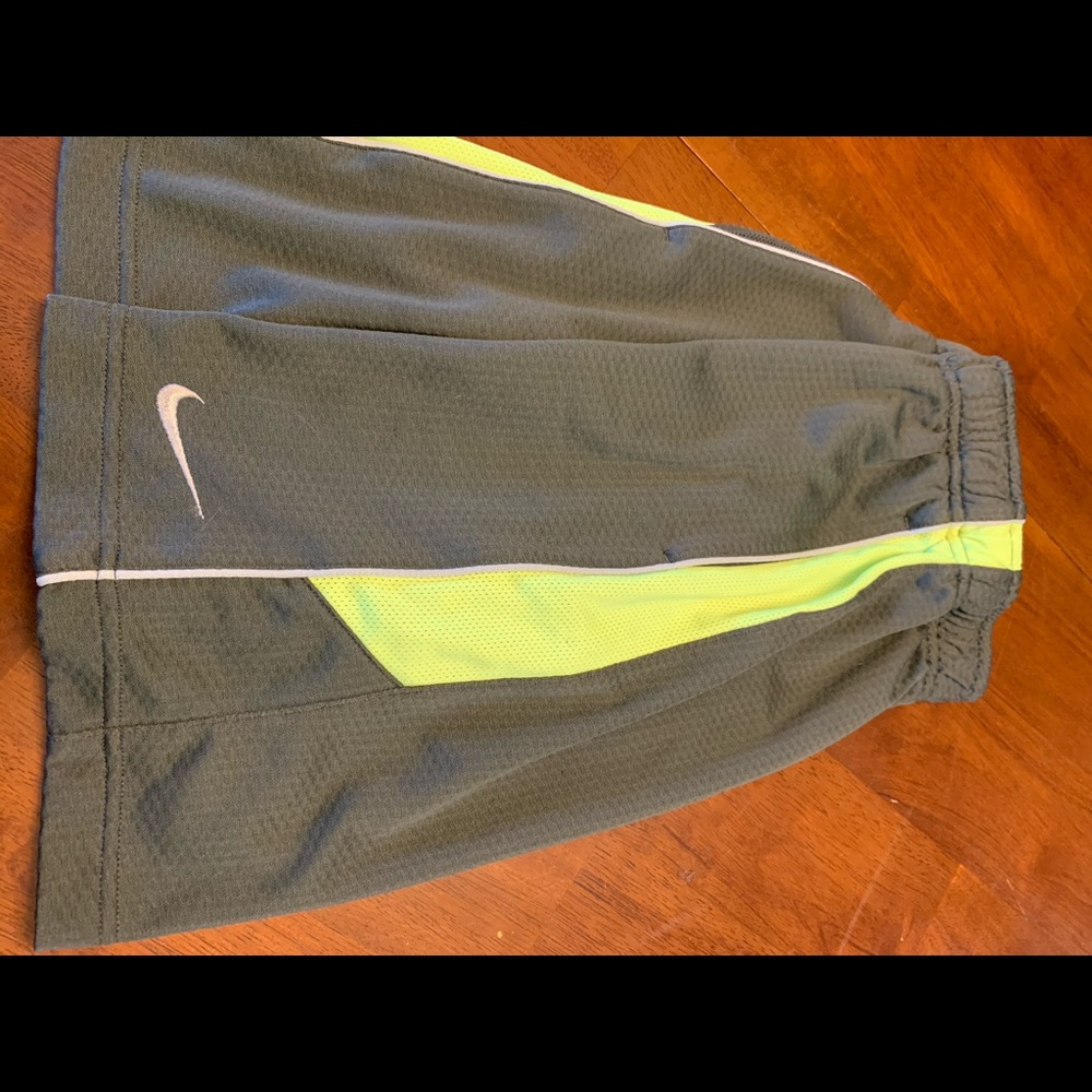 Boys size small Nike shorts